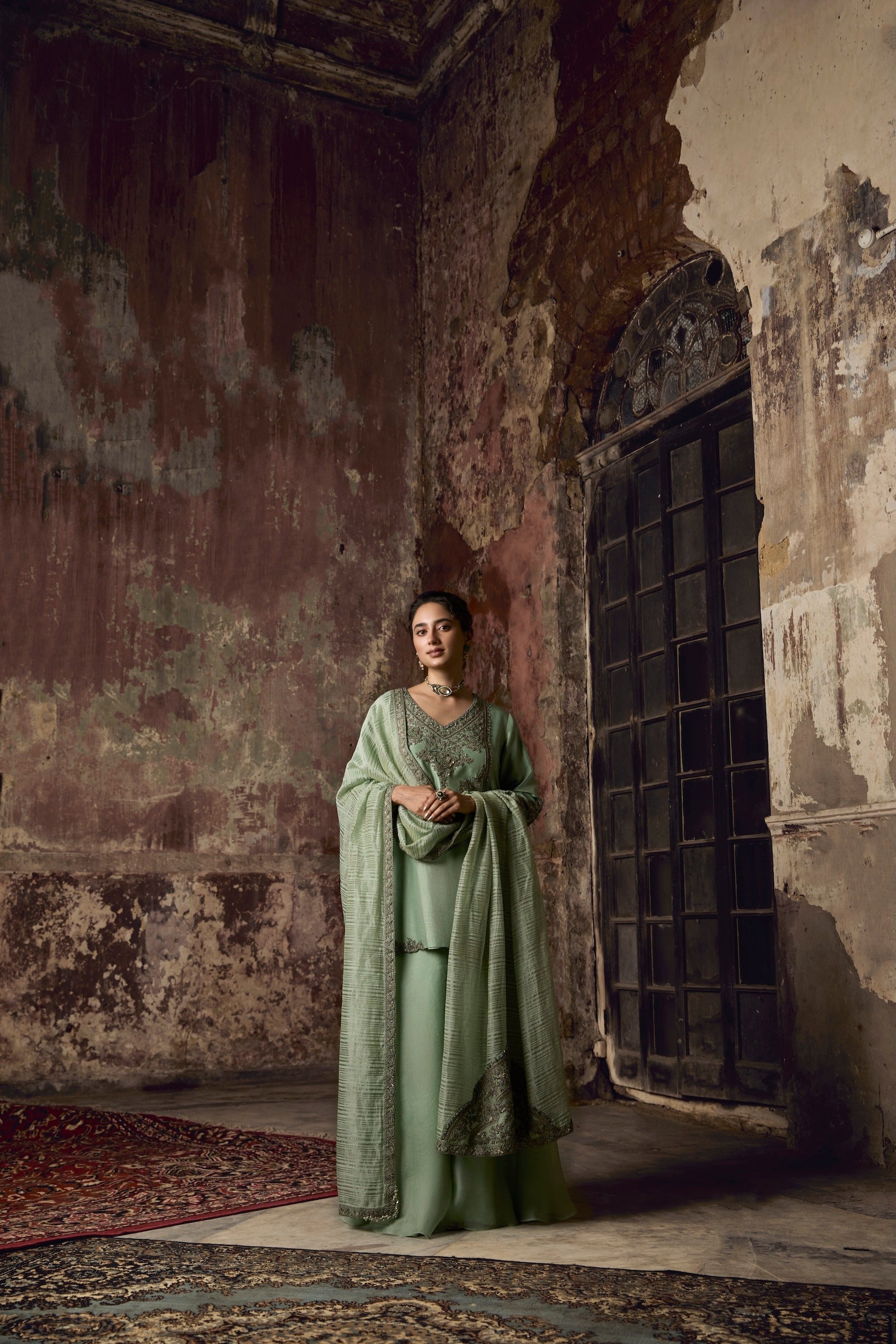 AS Grey Antique Thread Short Suit