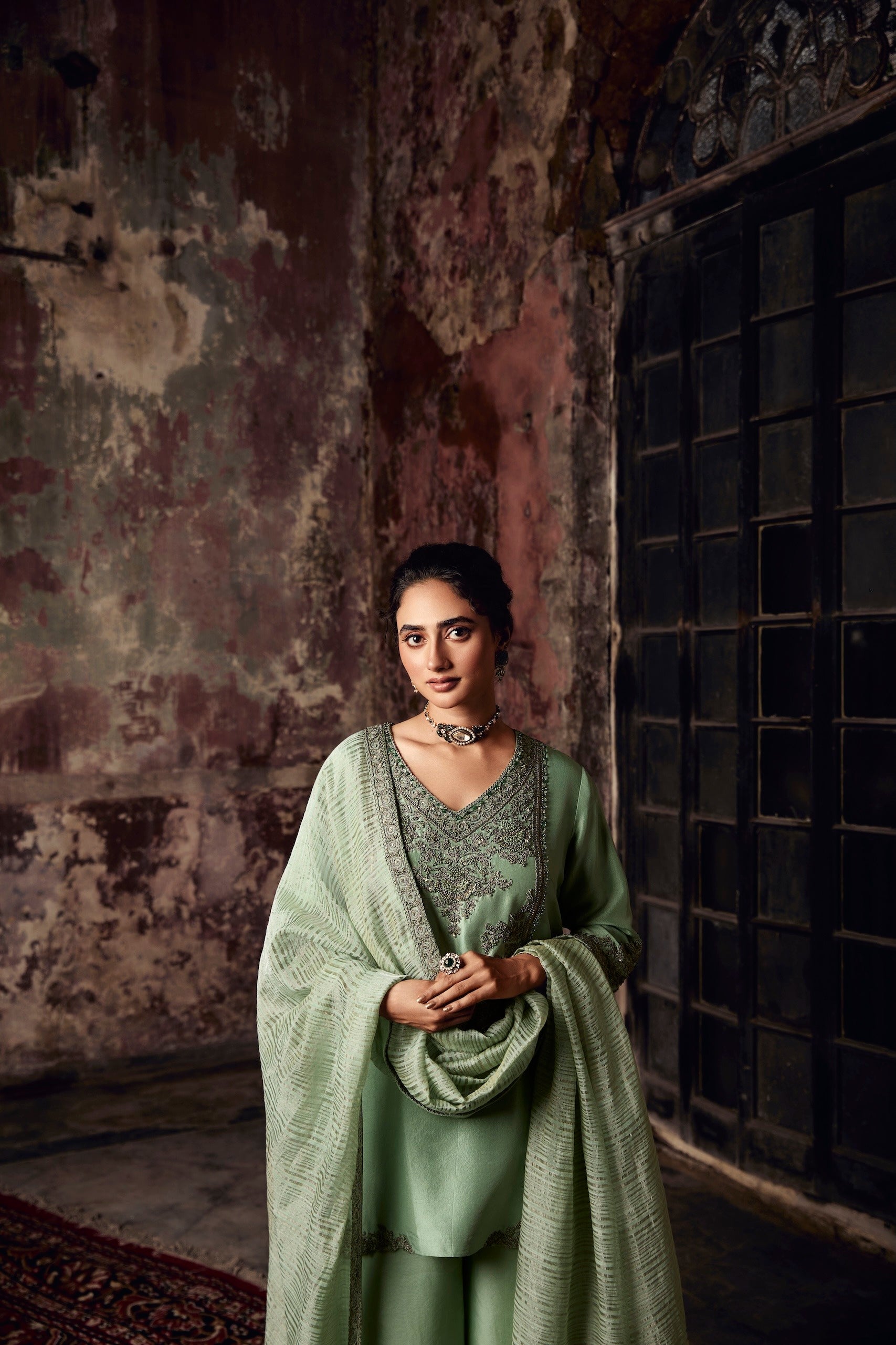 AS Grey Antique Thread Short Suit