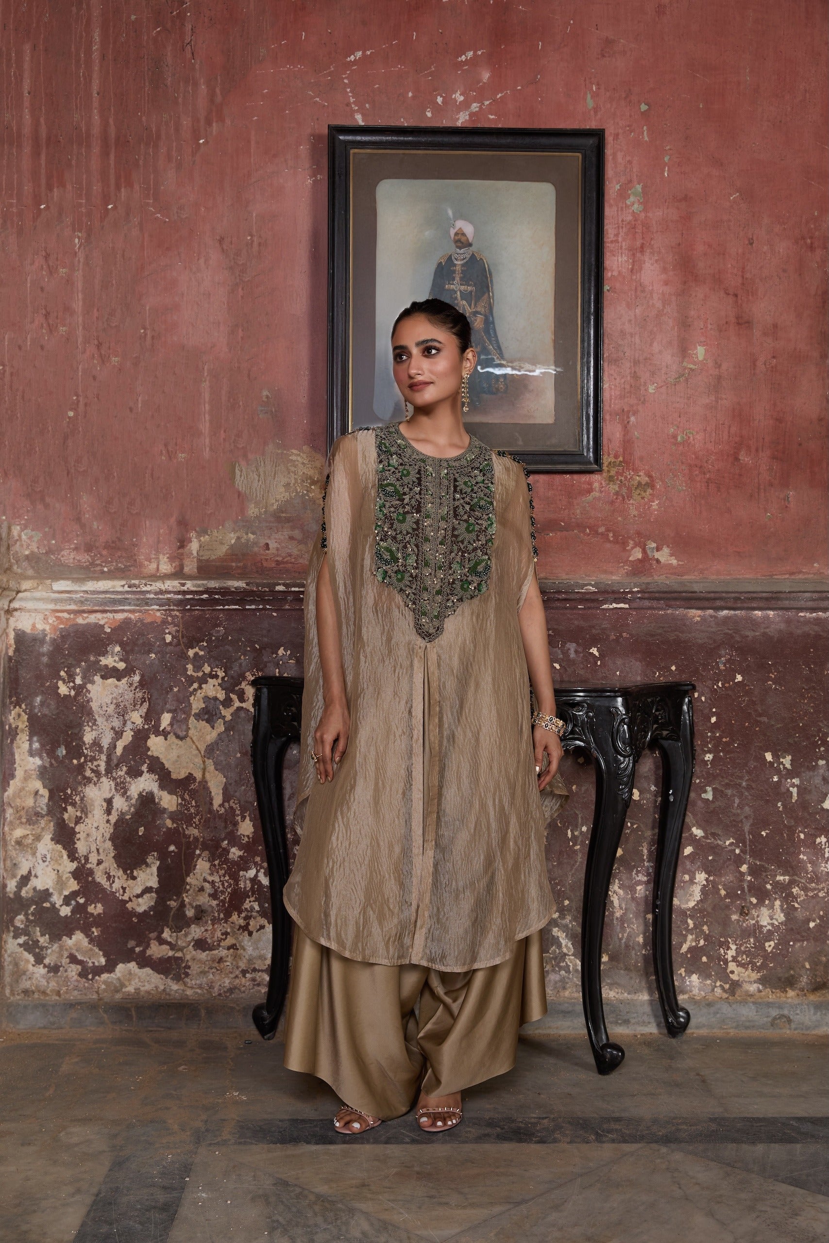 UP Green Thread Crushed Tissue Kaftaan