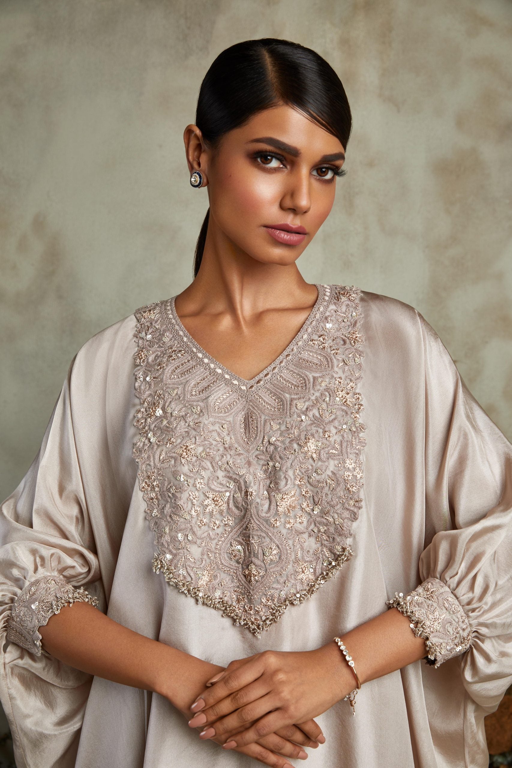 Habutai kaftaan with cotton satin pants
