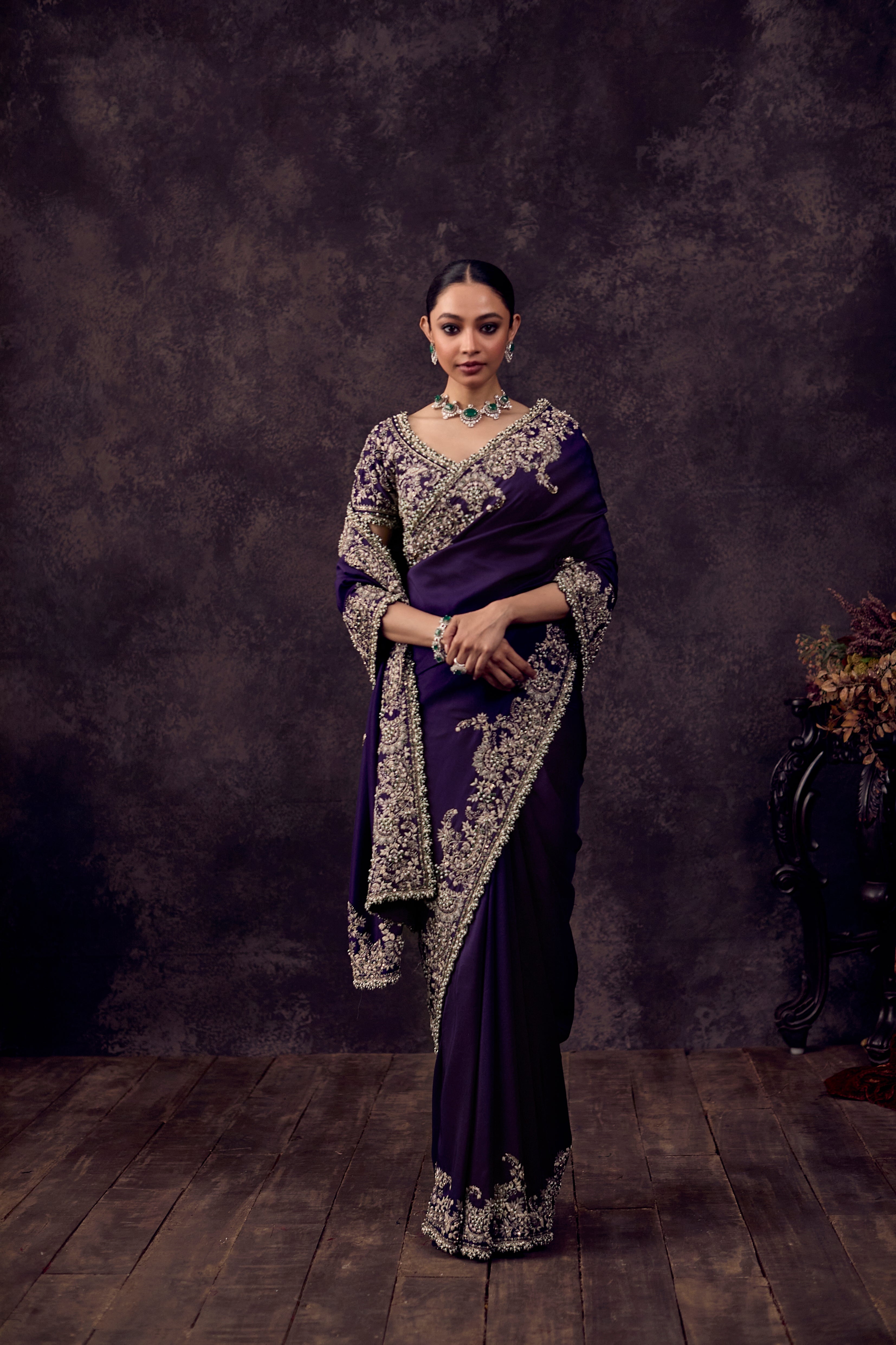 AM Moti Resham Saree