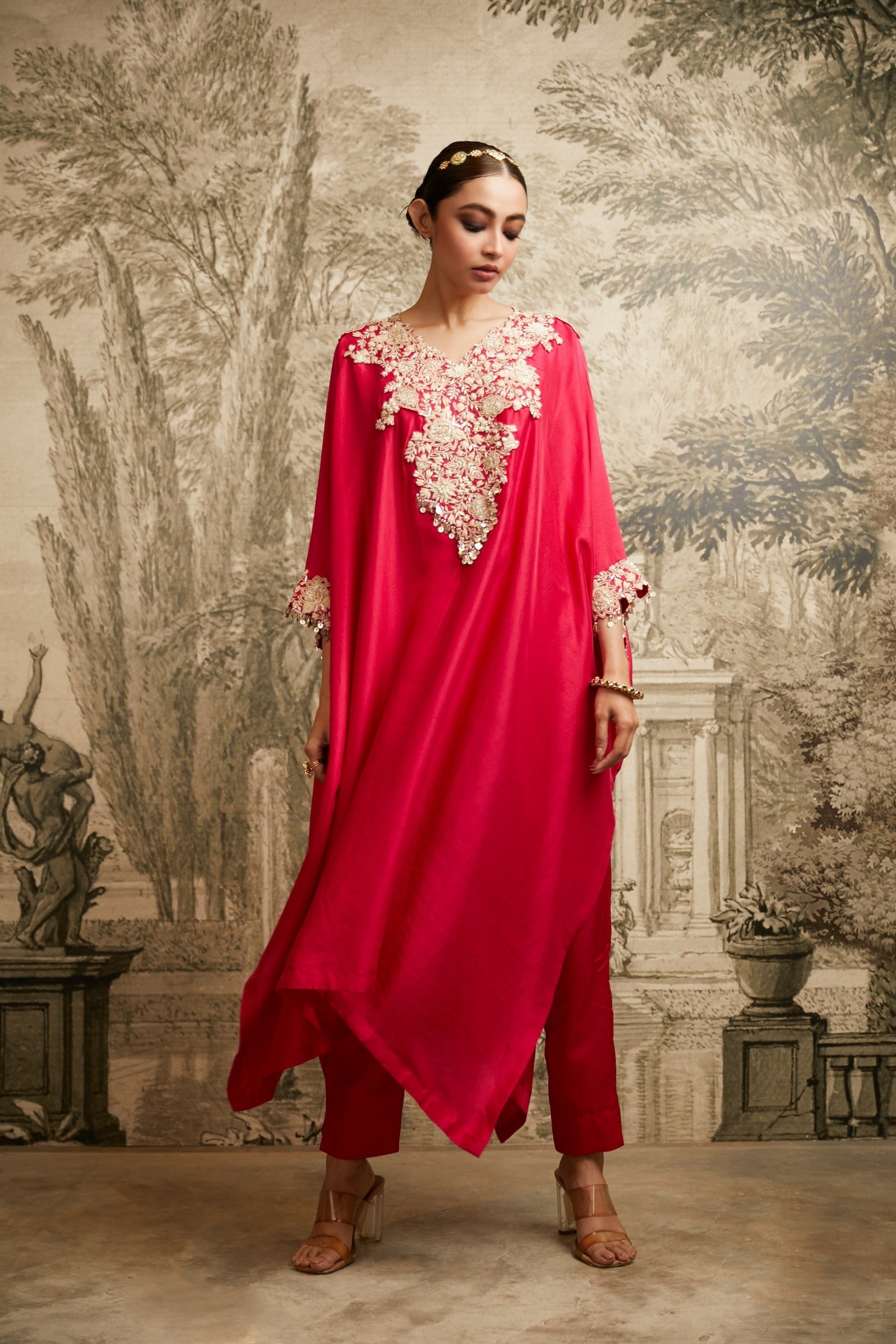 Up lampi V neck Kaftaan