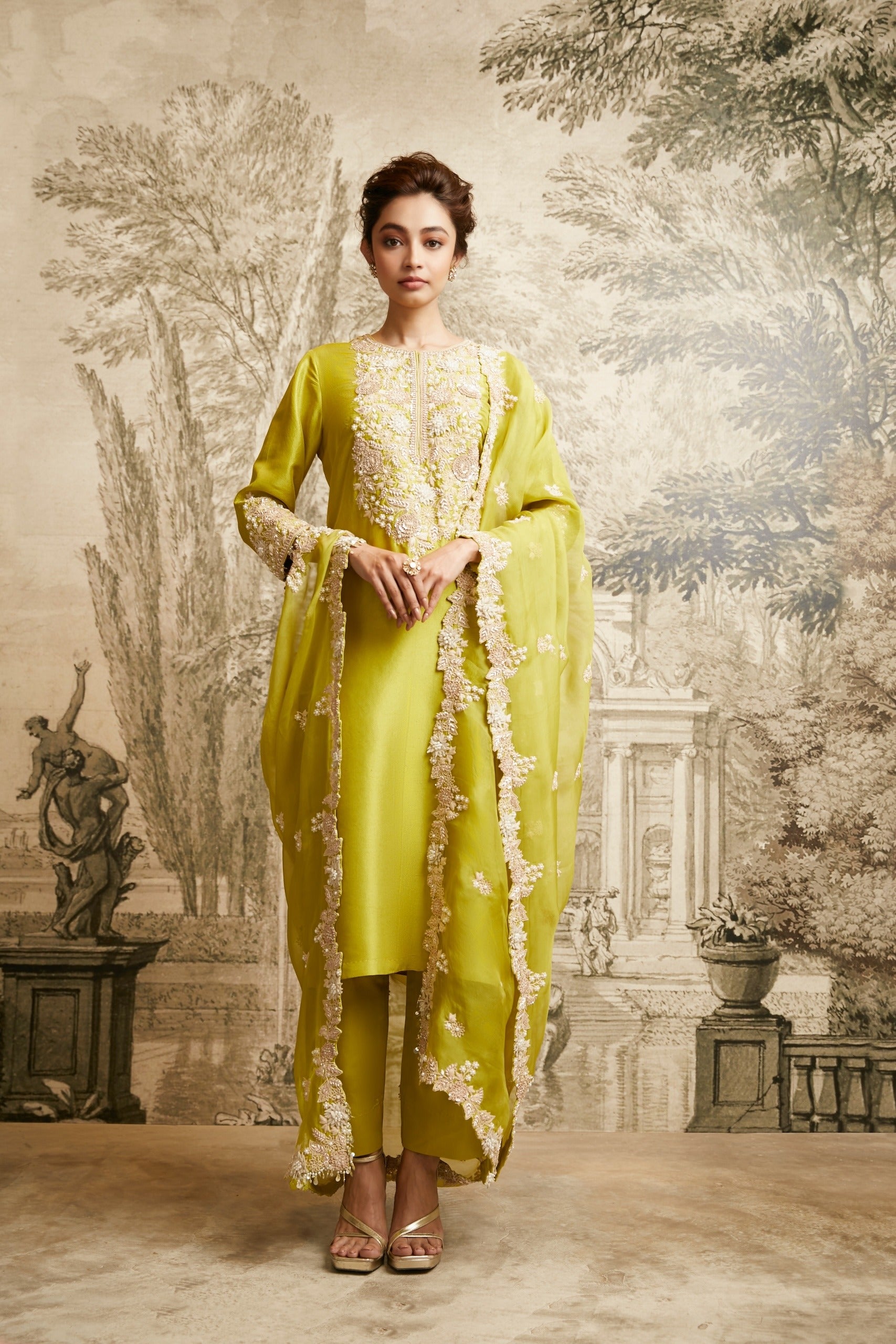 Up Lampi Long Suit