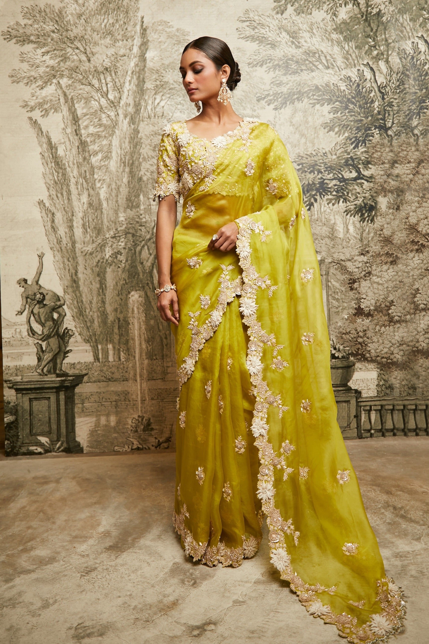 Up 3d Flower Saree